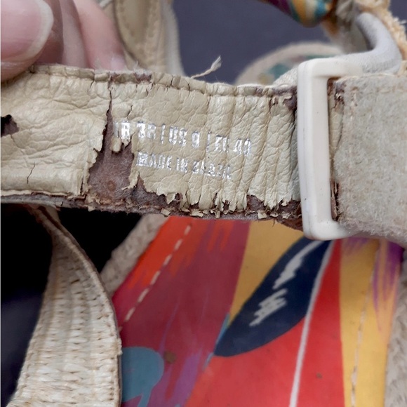 FARM Rio Colorful Straw Raffia Flat-form Espadrille Toucan Sandals Size 9 - Picture 5 of 6